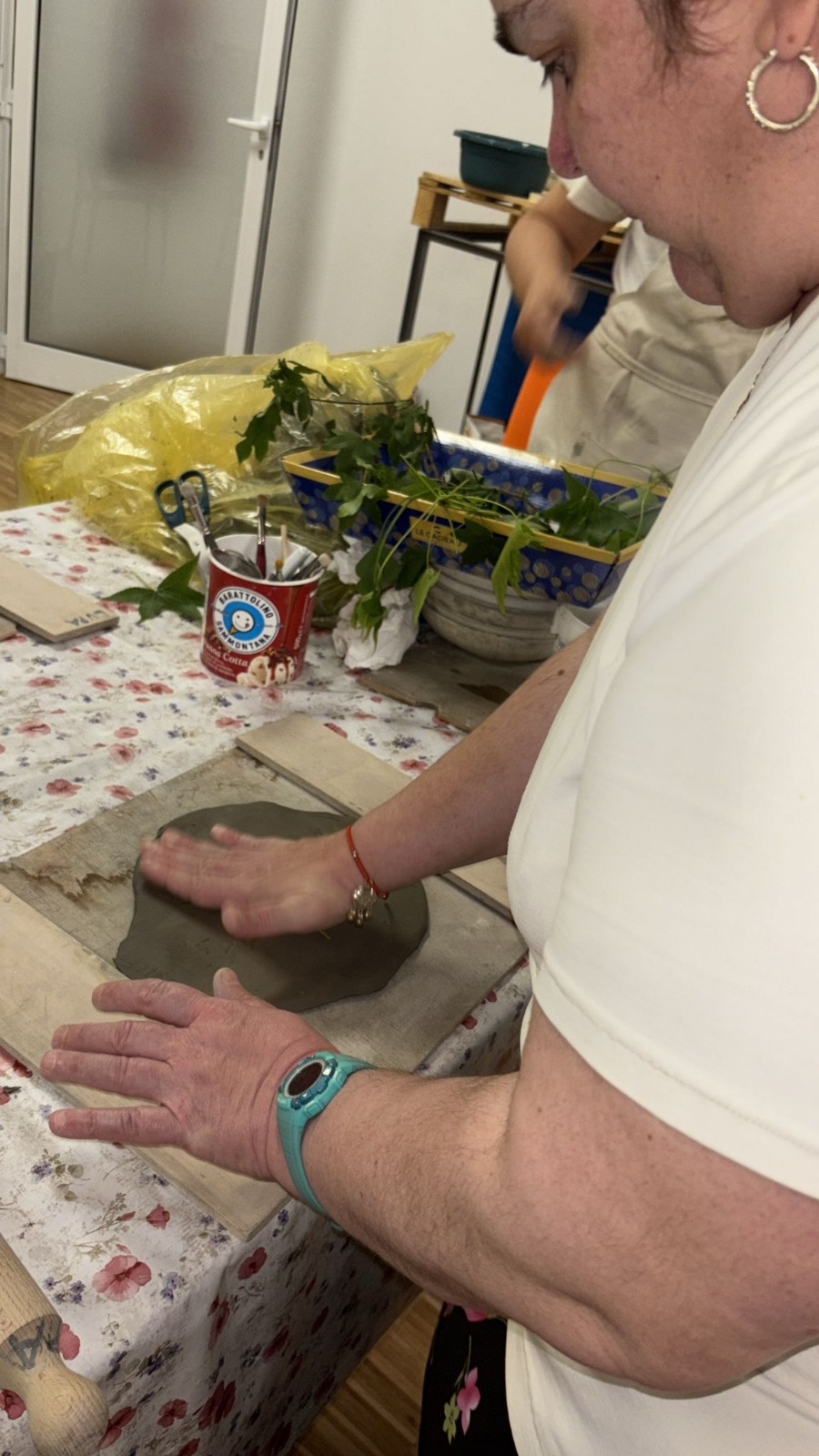 Al Centro Diurno Il Graticolato si è tenuto un laboratorio di ceramica Al Centro Diurno Il Graticolato si è tenuto un laboratorio di ceramica