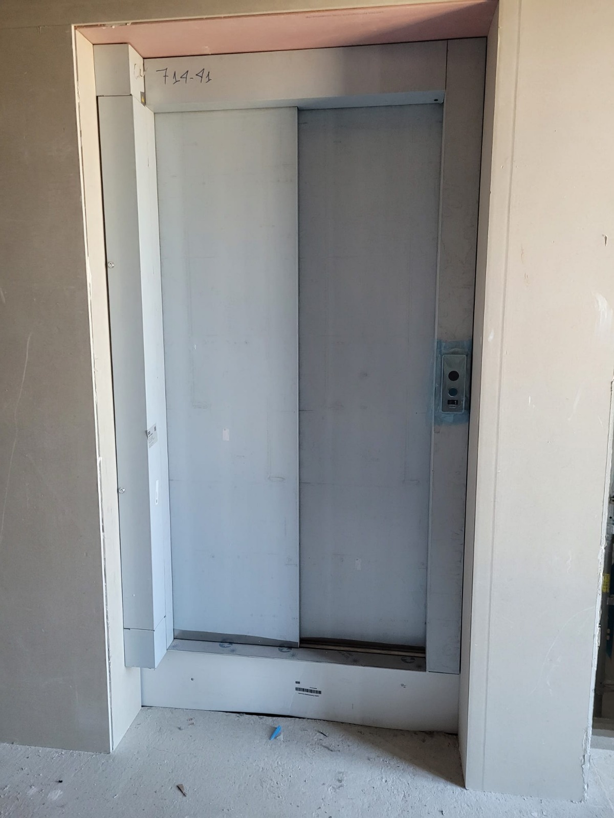 Lavori nel cantiere del Cubo 2